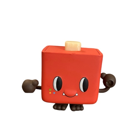 Kidrobot Other - Kidrobot x Tado Cannibal Funfair Series 2008 Vinyl Art Figure - Bear House + Box